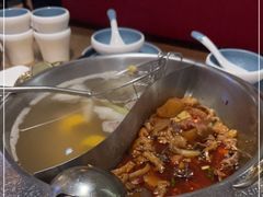 -左庭右院鲜牛肉火锅(金山万达店)