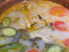 -洱火云南酸菜牛肉火锅(石景山当代商城店)