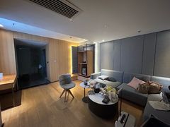 -优逸酒店(柳州窑埠古镇万象城店)