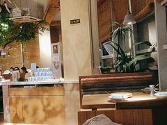 -蜜桃餐厅·伴山(湖滨商业街店)