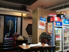 大堂-亮亮烧烤(万松园店)