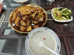 -牛一嘴·兰州牛肉面·大盘鸡(财富中心店)