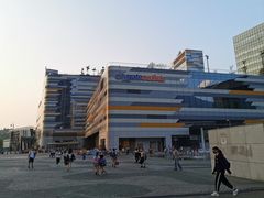 -东荟城名店仓