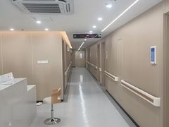 -上海大学附属上海和平眼科医院