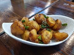 粉糯小土豆-黑白电视长沙小吃(美林M·LIVE天地东座店)