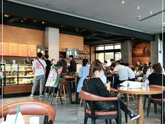 大堂-星巴克(延吉百利城店)