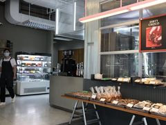 自助取餐区-OUR Bakery(三里屯太古里店)