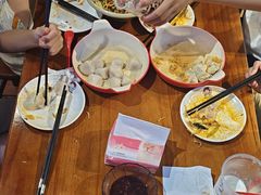 -爆炸头阿姨小四川正宗川味小吃(无任何分店)