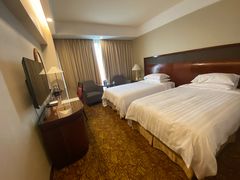 -汕尾巴黎半岛酒店