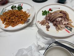 -梅利汴京烤鸭•开封豫菜地标店(东大街店)