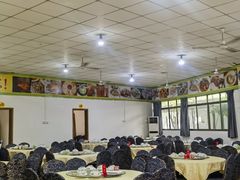 -红旗山庄(圭峰山店)