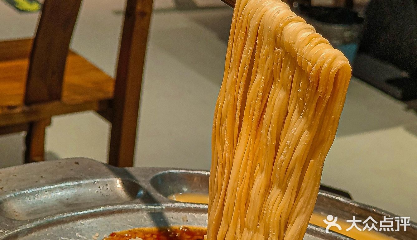 又被奇奇怪怪的菜吓傻，都太有想法了