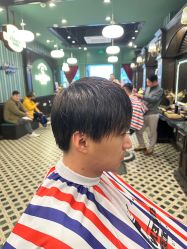 -海文先生国潮烫染男士理发馆
