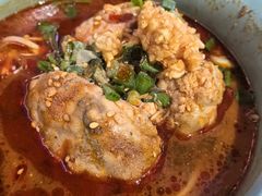 -爆炸头阿姨小四川正宗川味小吃(无任何分店)