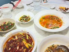 -孔雀云贵川·融合菜(长宁来福士店)
