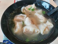 蛋黄鲜肉大馄饨-如意馄饨(龙西路店)