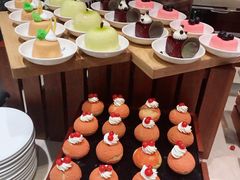 莓果什锦泡芙-顺德美的万豪酒店·自助餐·贡厨