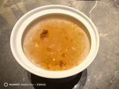 银耳-宫燕府·京菜·烤鸭·淮扬菜(王府中心店)
