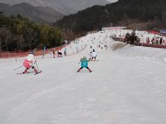 -大别山南武当滑雪场