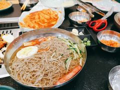 -臻牛烤肉