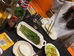 -威记烧嘢·南宁烧烤·超级生牛(绿地店)