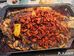 -江边城外烤鱼(世茂广场店)