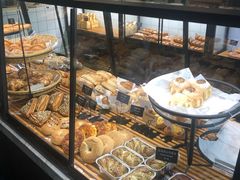 面包甜点陈列柜-81bakery(关山路店)