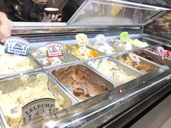 冰激凌-LELECHA乐乐茶(上海五角场万达广场店)