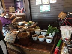 -彩虹云霄酒店76&78层国际自助餐