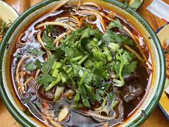 -拈签一笑黄牛肉辣卤串串