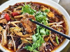 -小杨翘脚牛肉
