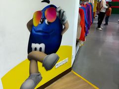 -m豆巧克力世界(上海世茂广场店)