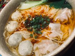 馄饨竹升面-全渔村小海鲜