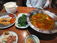 -有红鸡毛店·川菜(建设路店)