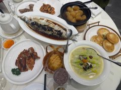 -万龙洲海鲜(大兴绿地缤纷城店)