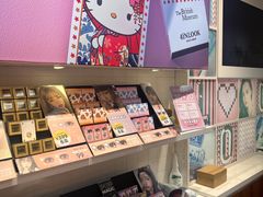 -4iNLOOK美瞳店(上海日月光中岛店)
