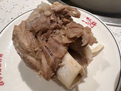-三人行骨头王火锅(长寿店)