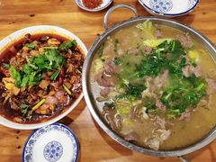 -杨三孃跷脚牛肉(西外棕榈岛店)