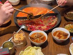 -萍姐火锅·公路夜市(武汉首店)