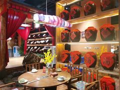 -老滇山寨•云南特色菜•地方菜•民族风情歌舞表演(金碧店)