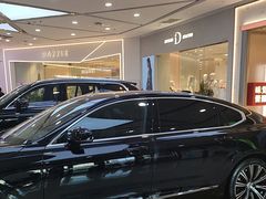 -万达广场(南昌红谷滩店)