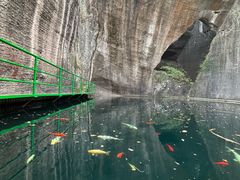 -伍山海滨石窟