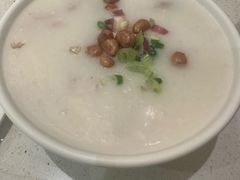 -香港新发烧腊茶餐厅(水围店)