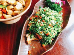 大理风味葱椒鸡-花马天堂云南餐厅 Lost Heaven(外滩店)