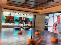 -桔子酒店(上海西藏北路地铁站店)