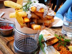 -Mark&Mars Restaurant