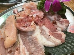 白肉拼盘-蒜香焼肉PURUSHIN(马场路店)