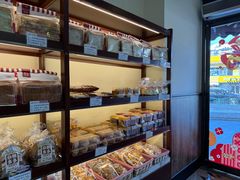 -红宝石·鲜奶小方·海派西点房(金杨店)
