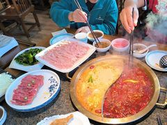 -小天鹅火锅·一线江景洪鼎旗舰店(洪崖洞店)