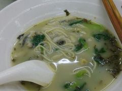 小胃口黄鱼面-明呈黄鱼面馆(斜土路店)